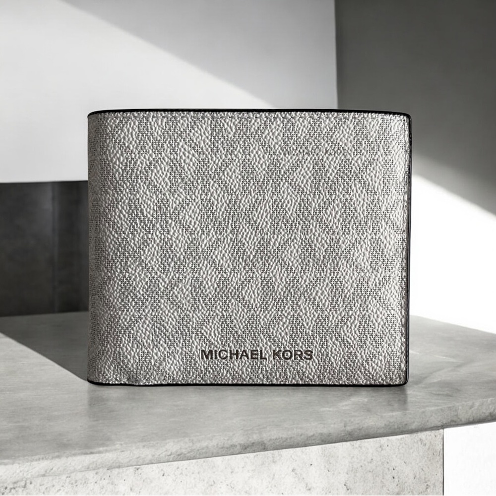 NEW Bright White Michael Kors Cooper Logo Billfold Wallet (Men)